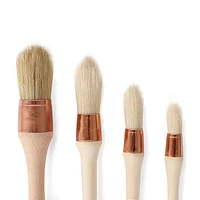 Paintbrush with hog bristles