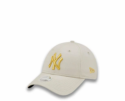 New Era Female Metallic Logo 9Forty New York Yankees