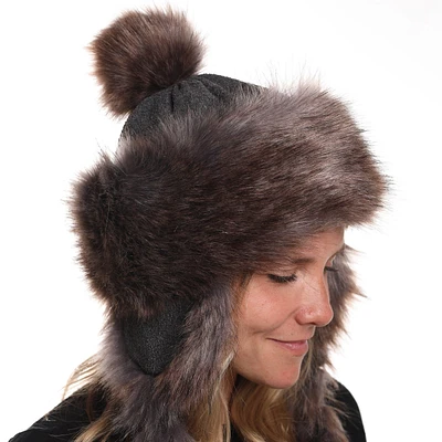 Hat with braids made from eco-responsible fur