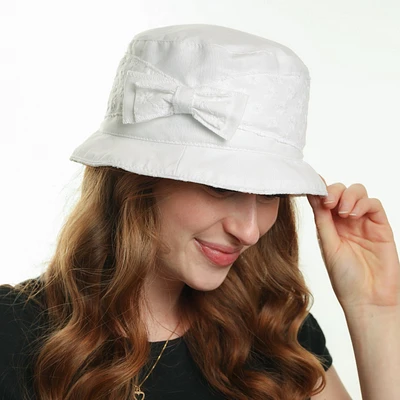 Bucket hat and its Lorella embroidery buckle