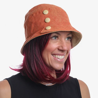 Chapeau cloche avec boutons effet lin