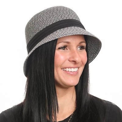 Hat Laura