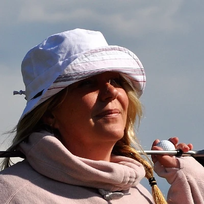 Hats off to Simone