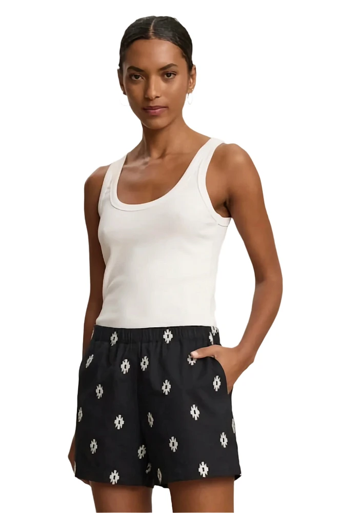 DAPHNE SHORT