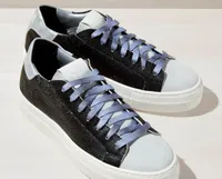 Thea Nido Sneaker