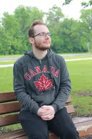 MAPLE LEAF ZIP UP HOODIE