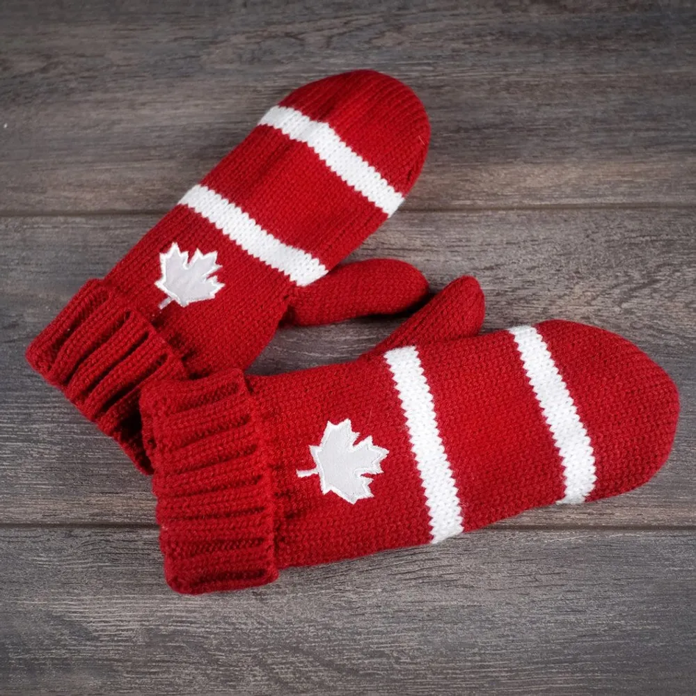 MAPLE LEAF MITT