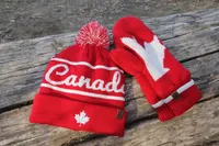 MAPLE LEAF MITT