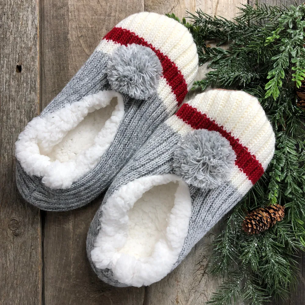 CABIN KNIT POM SLIPPERS