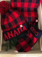 PLAID CANADA TOQUE