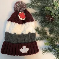 CABLE KNIT MAPLE LEAF STRIPE TOQUE