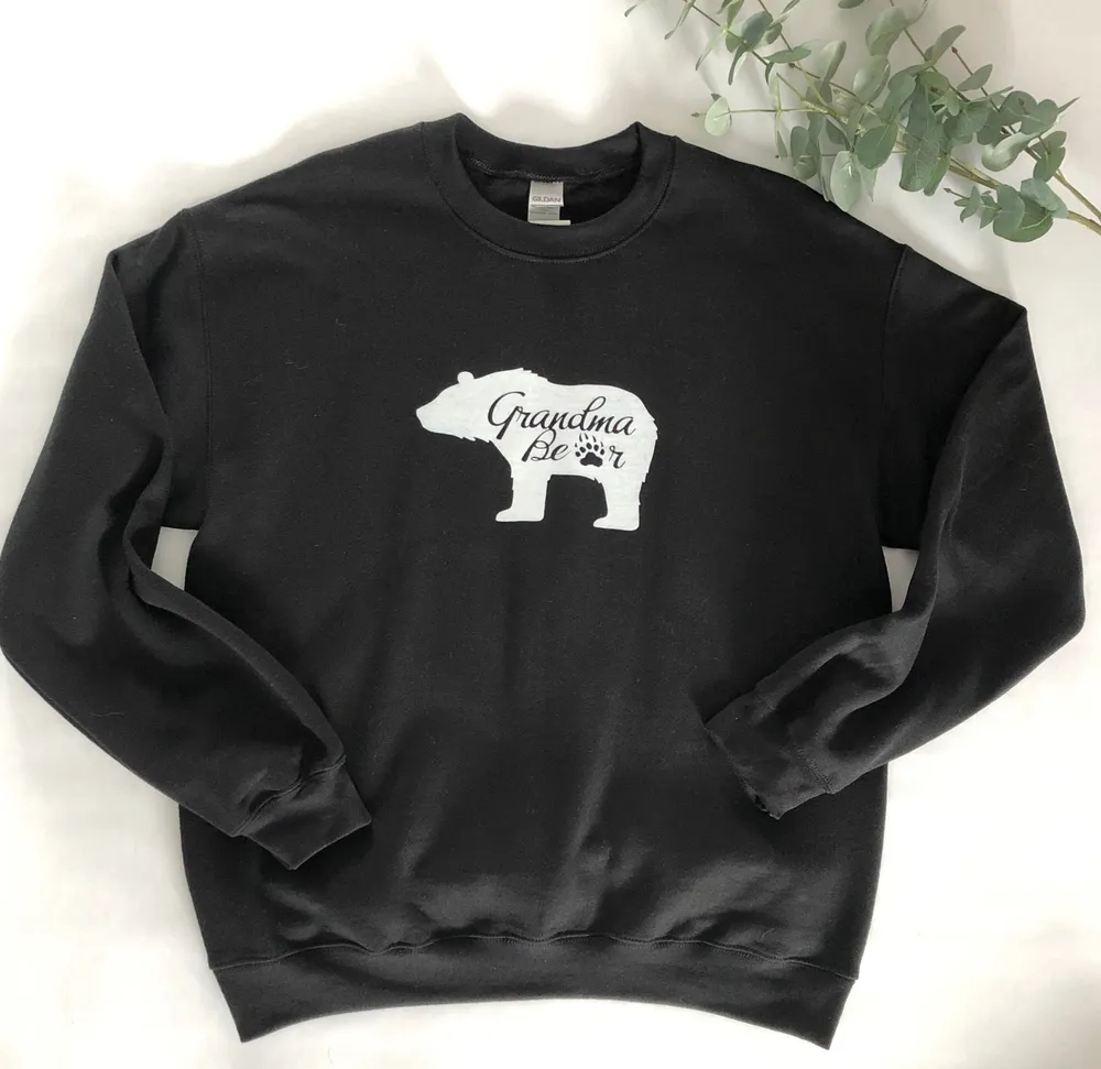 GRANDMA BEAR CREWNECK