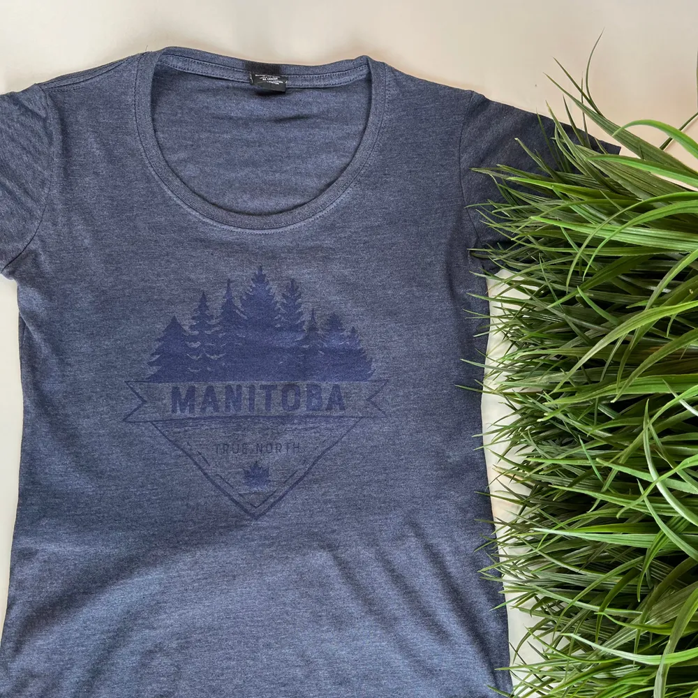 MANITOBA TRUE NORTH LADIES T-SHIRT