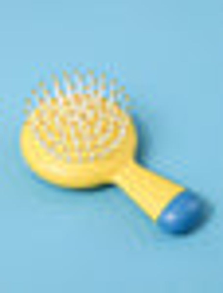 MINISO Minions Collection Portable Paddle Brush