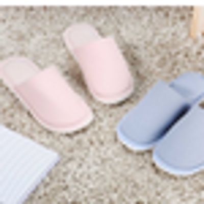 Miniso Solid Color Women Slippers Size 7 (39-40
