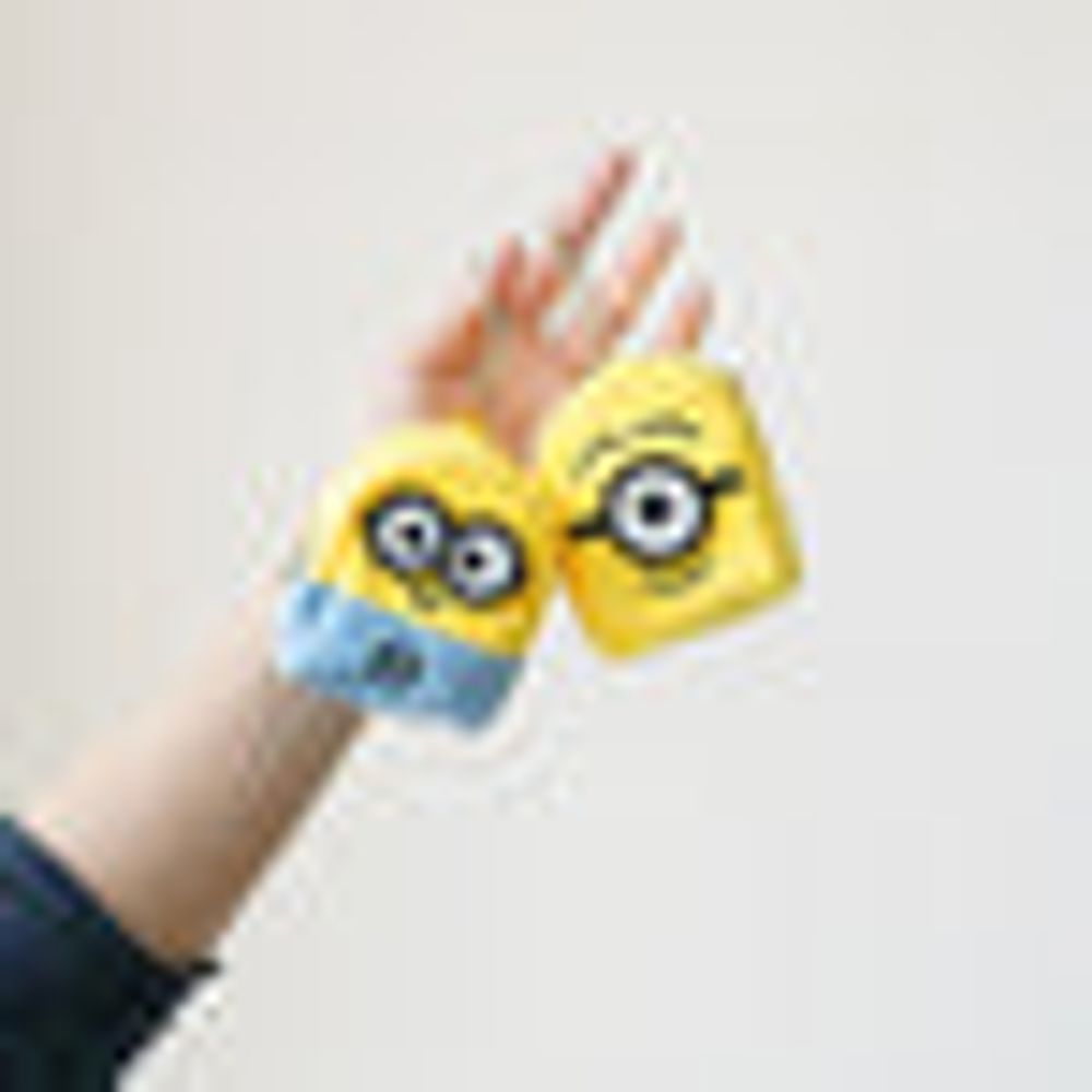 Geanta crosetata minion - minion crochet bag | Minion crochet, Crochet  patterns, Crochet accessories