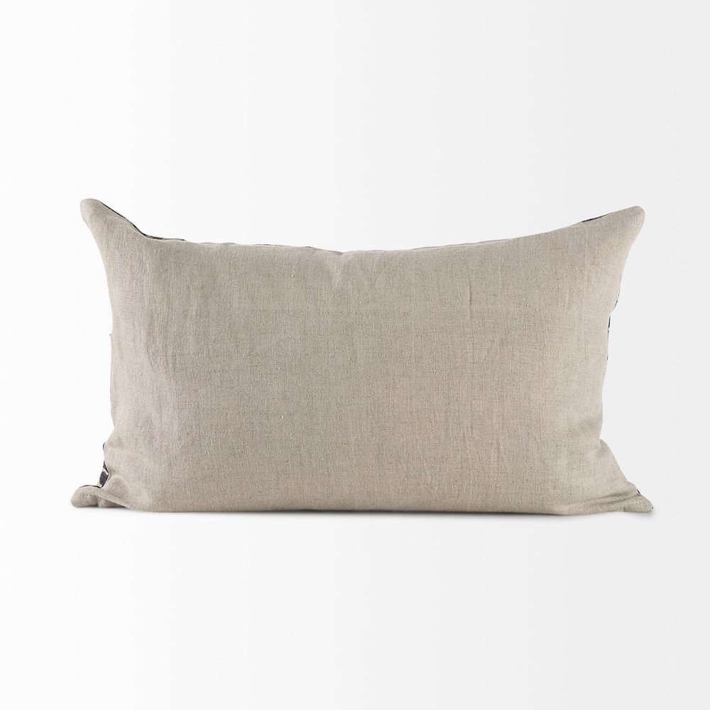 Miriam Pillow