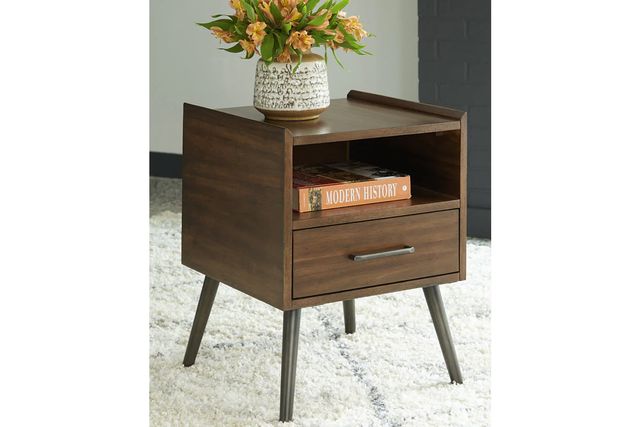 Calmoni End Table