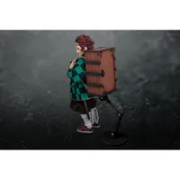 Preventa Aniplex Figura Articulada Tanjiro Kamado Escala 1:6 Demon Slayer: Kimetsu No Yaiba By Koyoharu Gotouge - Limited Edition