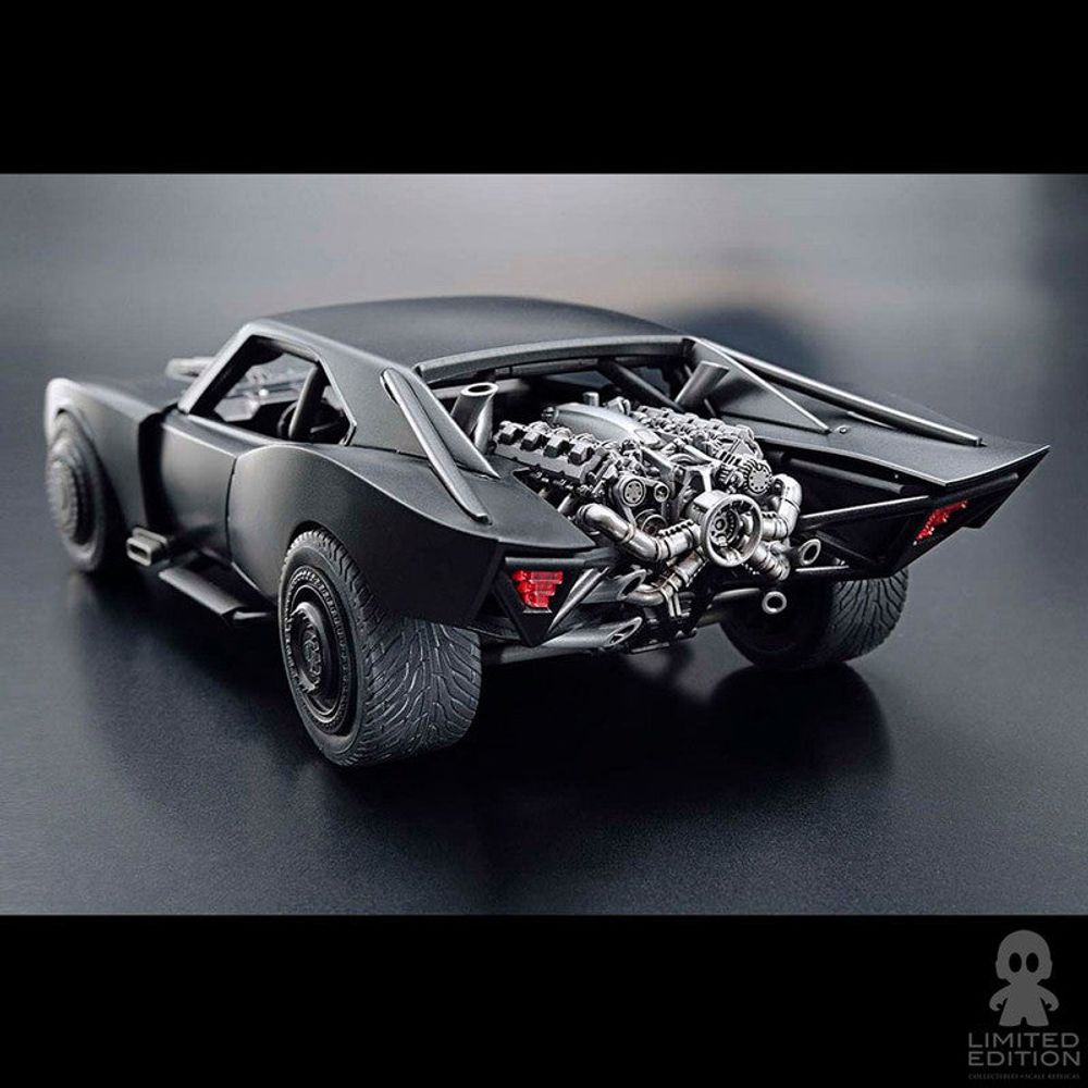 Bandai Model Kit Batmobile Escala 1:35 2022 Ver. The Batman By DC - Limited Edition