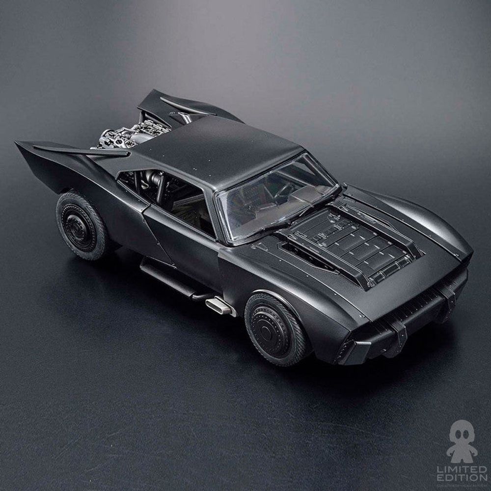 Bandai Model Kit Batmobile Escala 1:35 2022 Ver. The Batman By DC - Limited Edition