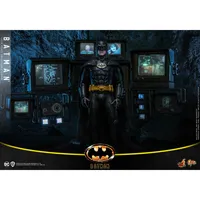 Preventa Hot Toys Figura Articulada Batman Escala 1:6 Batman By Dc - Limited Edition