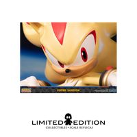 Preventa First 4 Figures Estatuilla Super Shadow Standard Edition Sonic