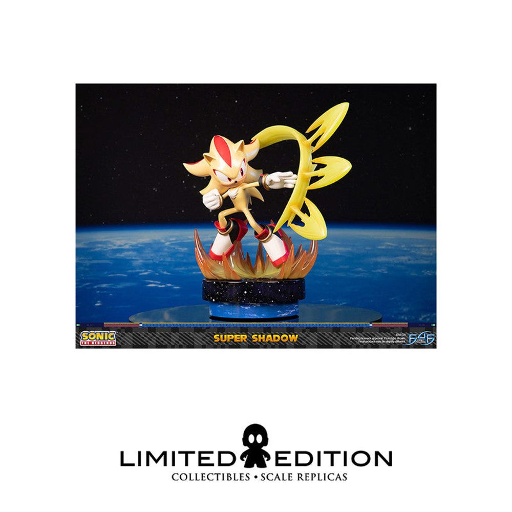 Preventa First 4 Figures Estatuilla Super Shadow Standard Edition Sonic