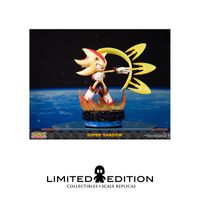 Preventa First 4 Figures Estatuilla Super Shadow Standard Edition Sonic