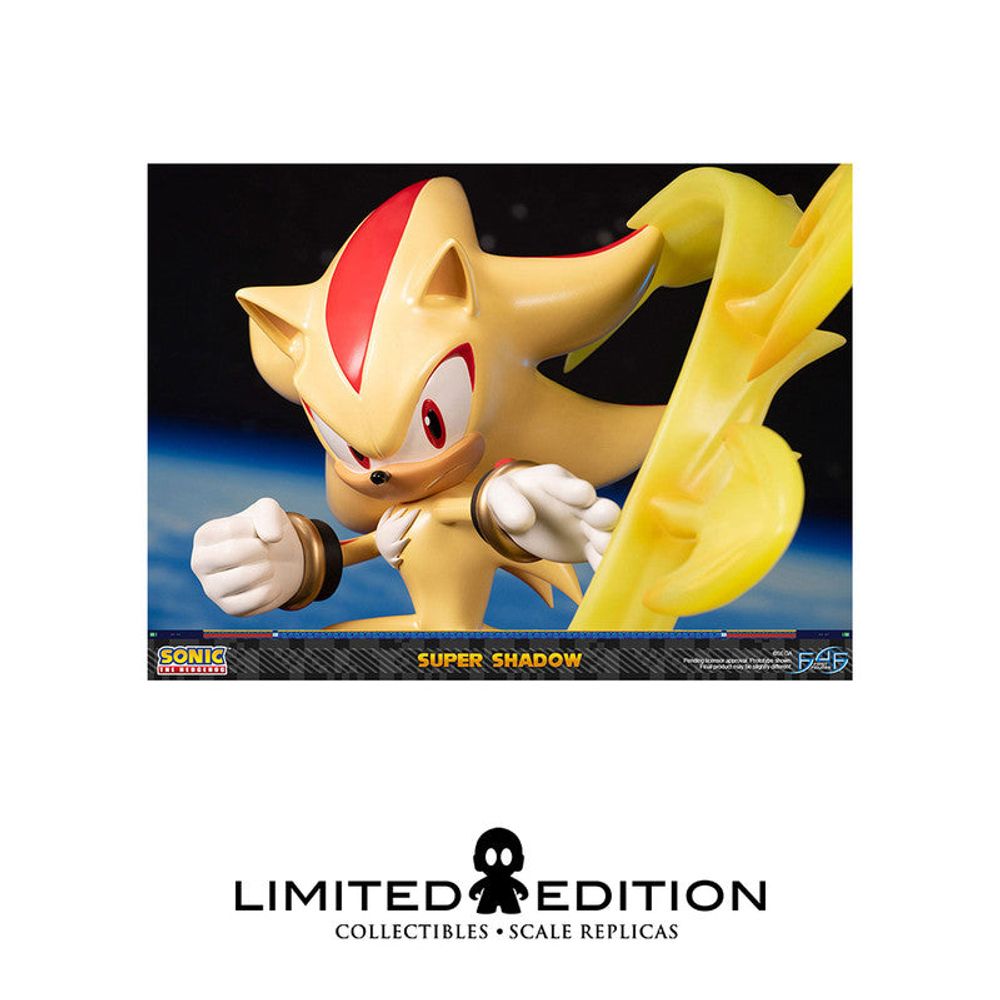 Preventa First 4 Figures Estatuilla Super Shadow Standard Edition Sonic