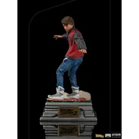 Iron Studios Estatuilla Marty Mcfly On Hooverboard Escala 1:10 Volver Al Futuro By Universal Studios - Limited Edition