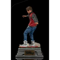 Iron Studios Estatuilla Marty Mcfly On Hooverboard Escala 1:10 Volver Al Futuro By Universal Studios - Limited Edition