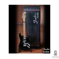 Axe Heaven Mini Guitarra Black Finish & Black Pick Guard Fender Strat