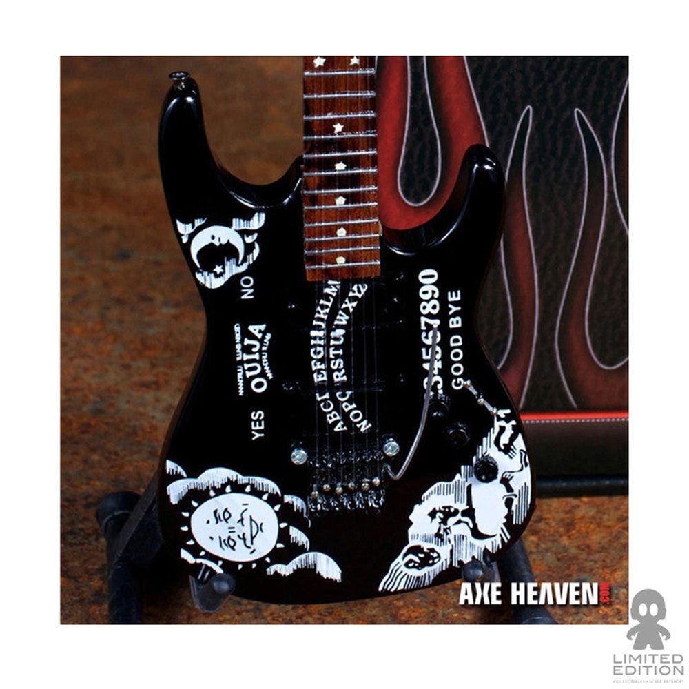 Axe Heaven Mini Guitarra Kirk Hammett Ouija