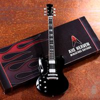 Axe Heaven Mini Guitarra Signature Ti 141 Tony Iommi By Black Sabbath - Limited Edition