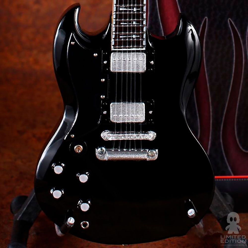 Axe Heaven Mini Guitarra Signature Ti 141 Tony Iommi By Black Sabbath - Limited Edition