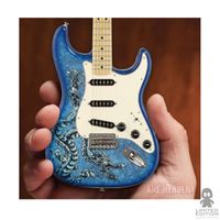 Axe Heaven Mini Guitarra David Lozeau The Dragon Fender Strat