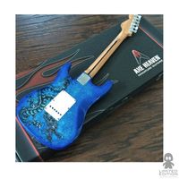 Axe Heaven Mini Guitarra David Lozeau The Dragon Fender Strat