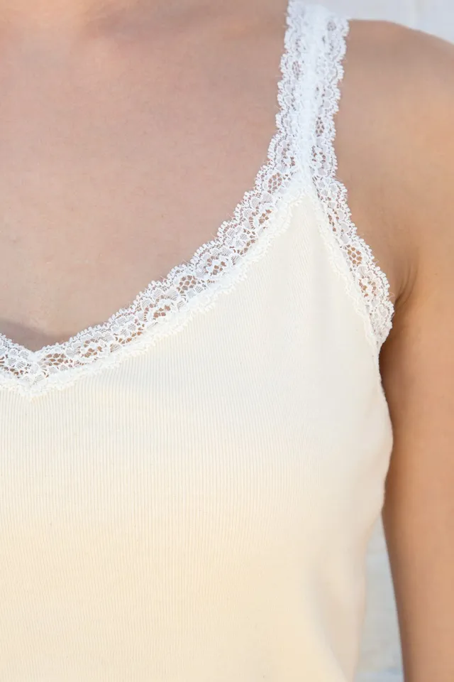 Belle Bow Lace Tank from Brandy Melville on 21 Buttons
