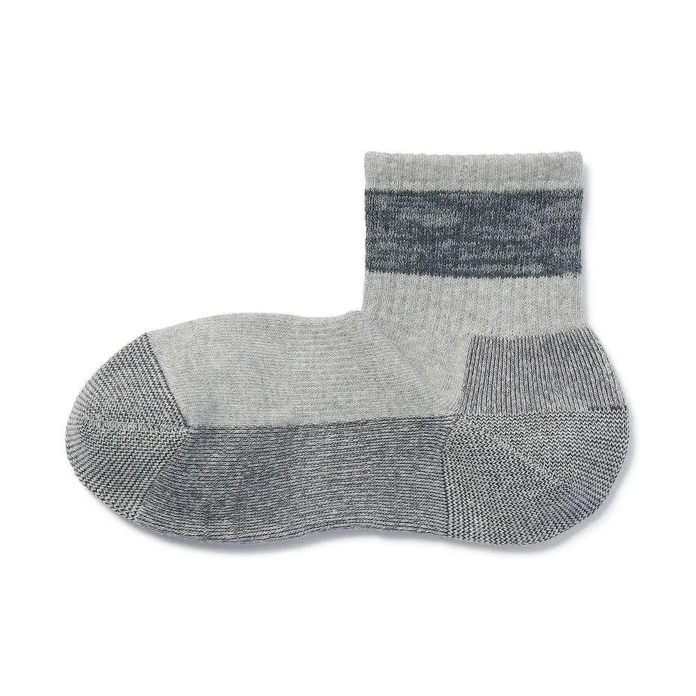 Right Angle Pile Short Socks