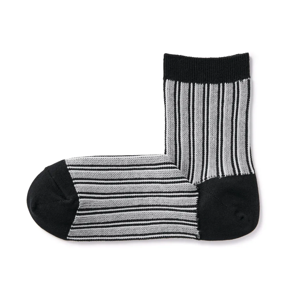 Right Angle Loose Top Short Socks