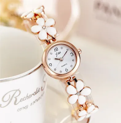 Fashion casual diamond inlaid Quartz Bracelet Watch