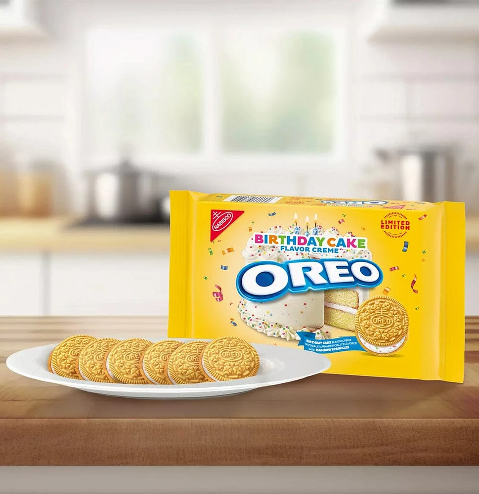 OREO Golden Birthday Cake Creme Sandwich Cookies (10.68oz)