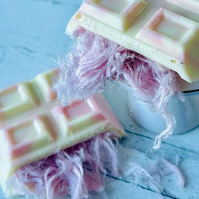 Hairy Angel White Chocolate Angel Hair Bar Filled with Pomegranate Turkish Floss Halva (110g)