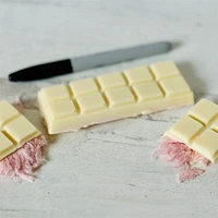 Hairy Angel White Chocolate Angel Hair Bar Filled with Pomegranate Turkish Floss Halva (50g)