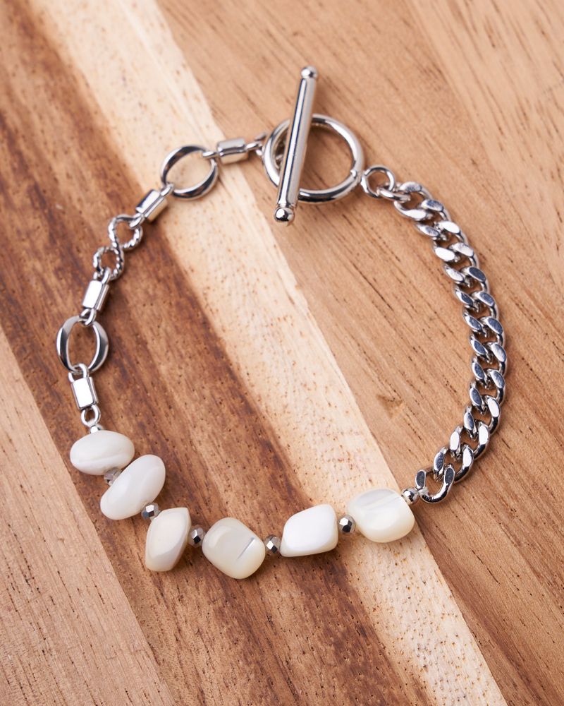 Pearls + Chain Bracelet