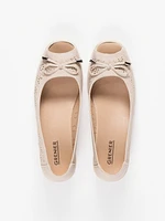 Flat shoes