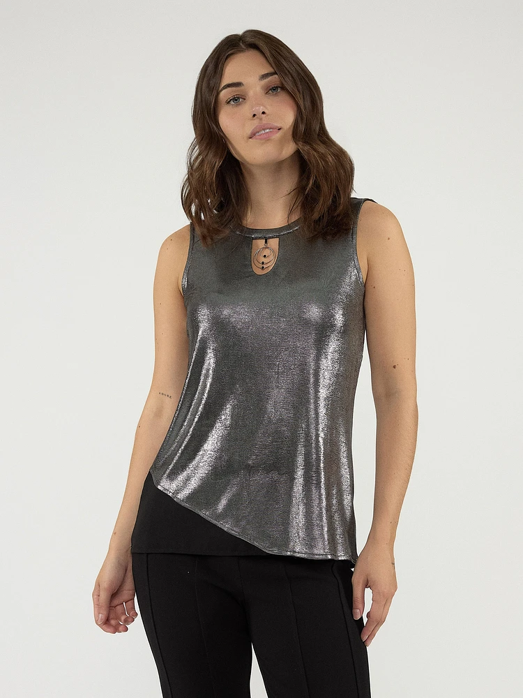 Sleeveless semi-fitted tunic