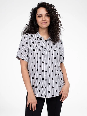 Short-sleeve loose blouse with buttons