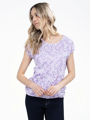 Short-sleeve semi-fitted t-shirt